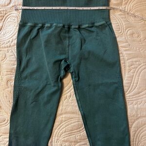 Seamless Green Performance Leggings